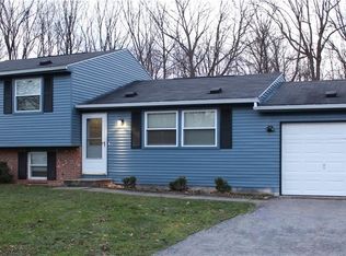 118 Snowberry Cres, Rochester, NY 14606