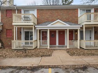 9047 W Swan Cir, Saint Louis, MO 63144