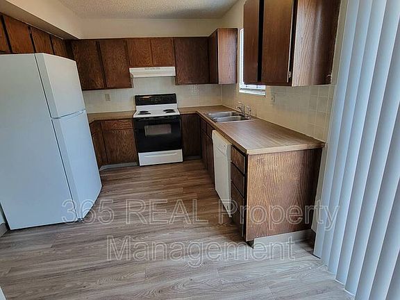 5th image of 2413 W 27th St APT 11
