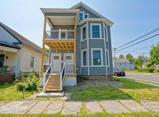 105 6th Ave, Troy, NY 12180