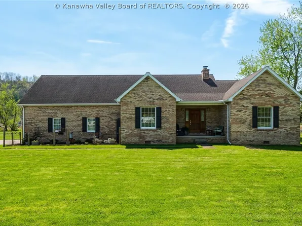 376 Cash Ln, Winfield, WV 25213