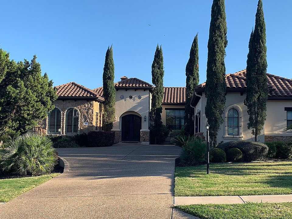 1st image of 210 Neville Wood Ct