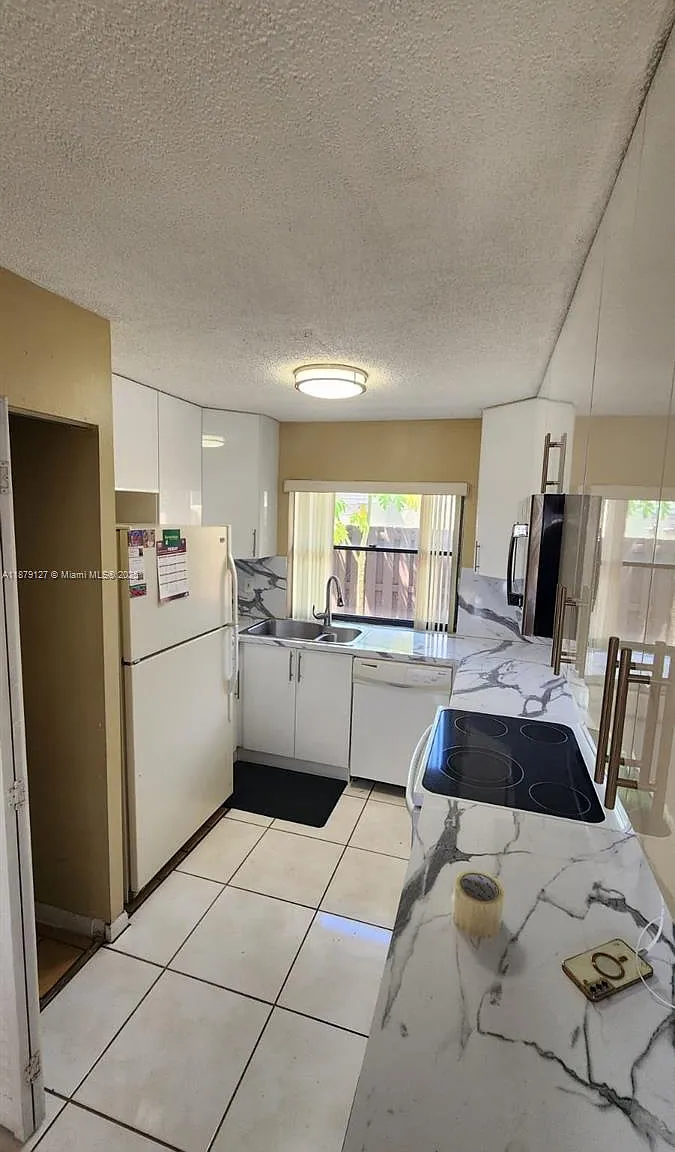 3 bed, 1682 sqft, $2,750 — Photo 4