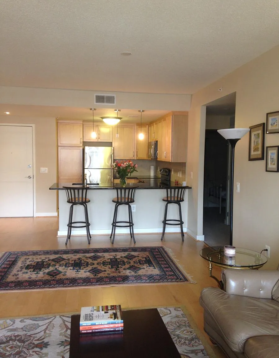 888 N Quincy Street — Photo 3