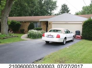 235 Countryside Dr, Enon, OH 45323
