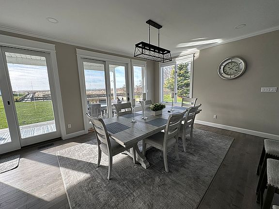5th image of 16 Spinnaker Ct