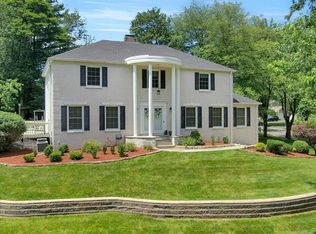 693 Alexander Ct, Rivervale, NJ 07675