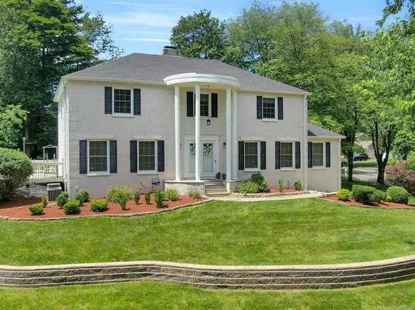 693 Alexander Ct, Rivervale, NJ 07675