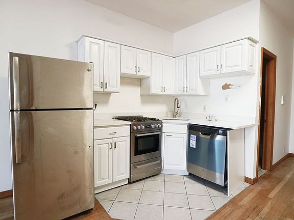 5th image of 297 Kingsland Ave #Tf