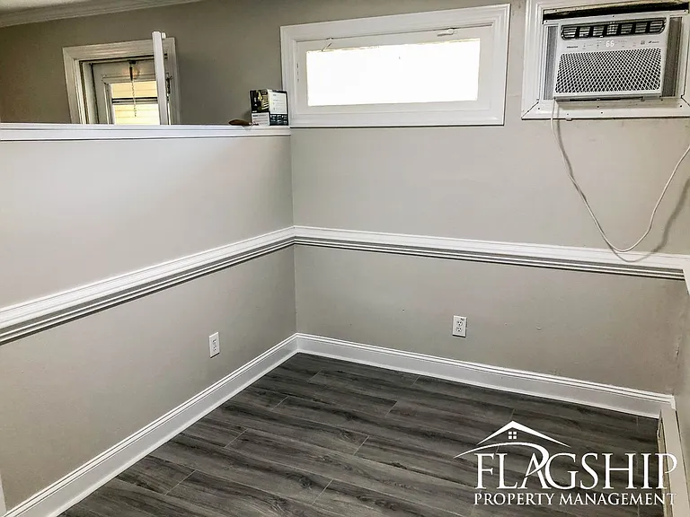 806 N Berkeley Blvd — Photo 20
