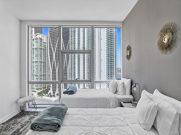 5th image of 50 NE 8th St #2401