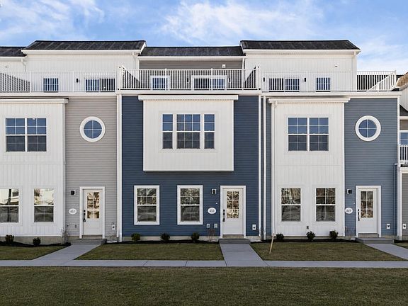 3rd image of 453 Harbor Ln