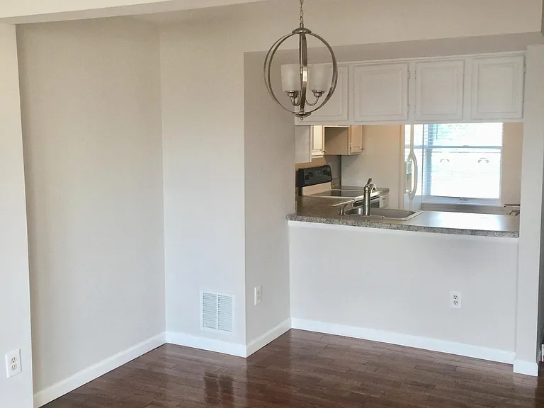3712 Sudley Ford Ct — Photo 6