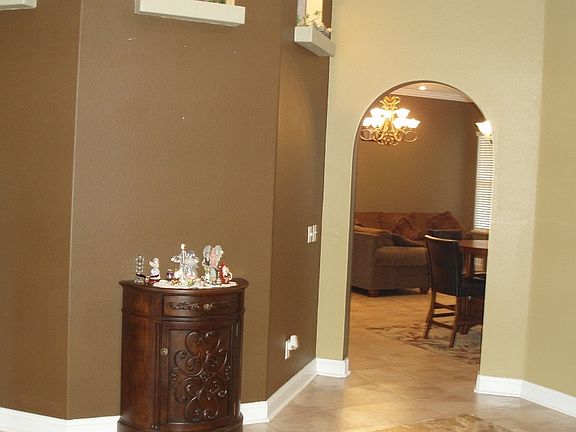 5th image of 139 SE Moonlight Dr