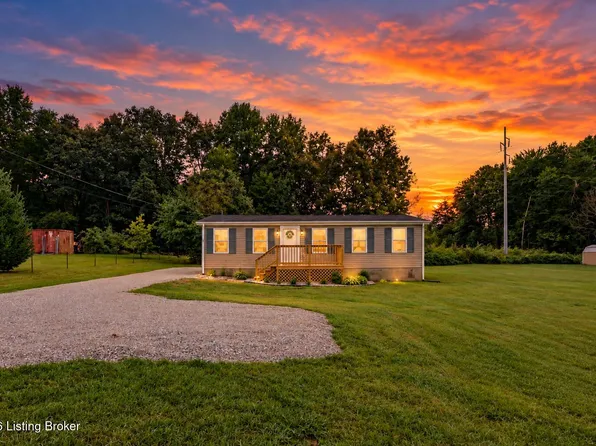 697 Rineyville Big Springs Rd, Radcliff, KY 40160