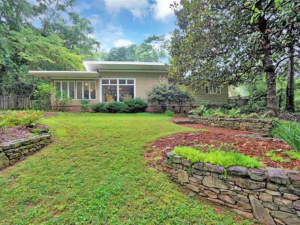 1st image of 929 Brentwood Dr