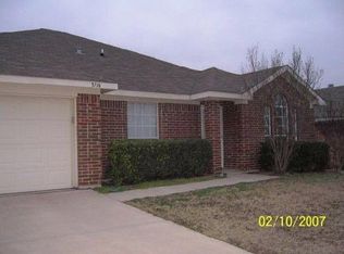 3716 Periwinkle Dr, Fort Worth, TX 76137