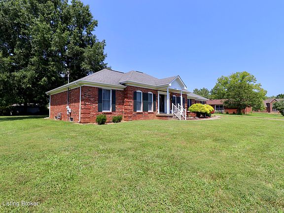 2nd image of 441 Colonial Dr
