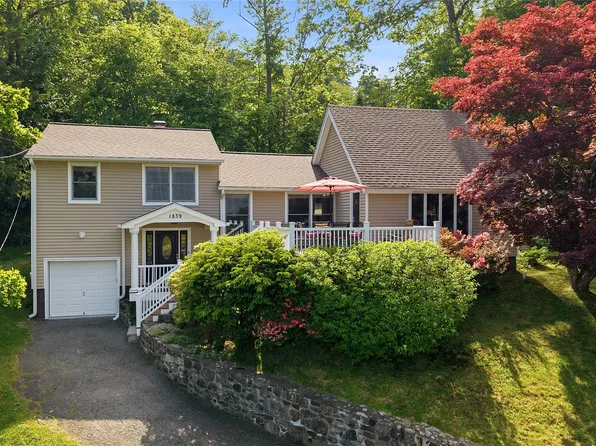 1839 Allan Court, Yorktown Heights, NY 10598