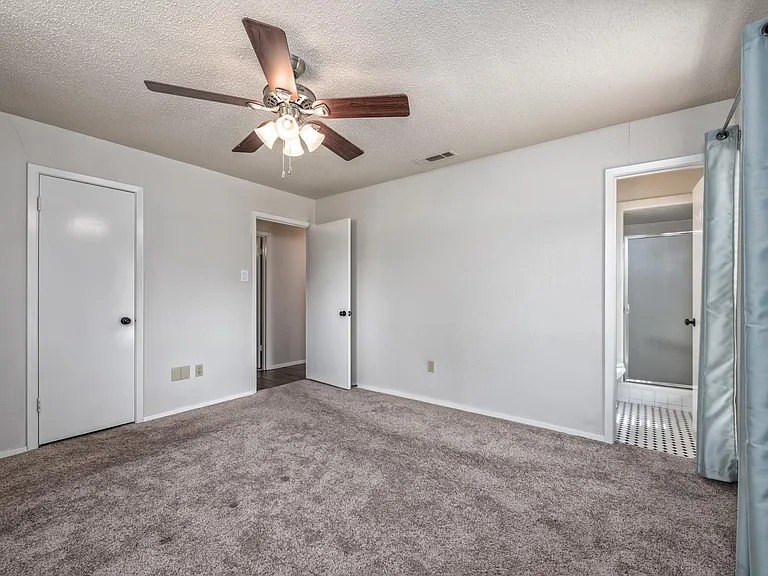 424 Richland Dr — Photo 14
