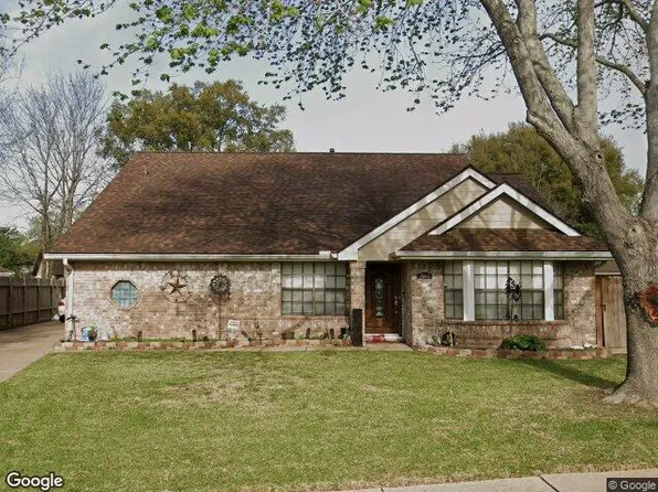 7906 Fresno Dr, Houston, TX 77083