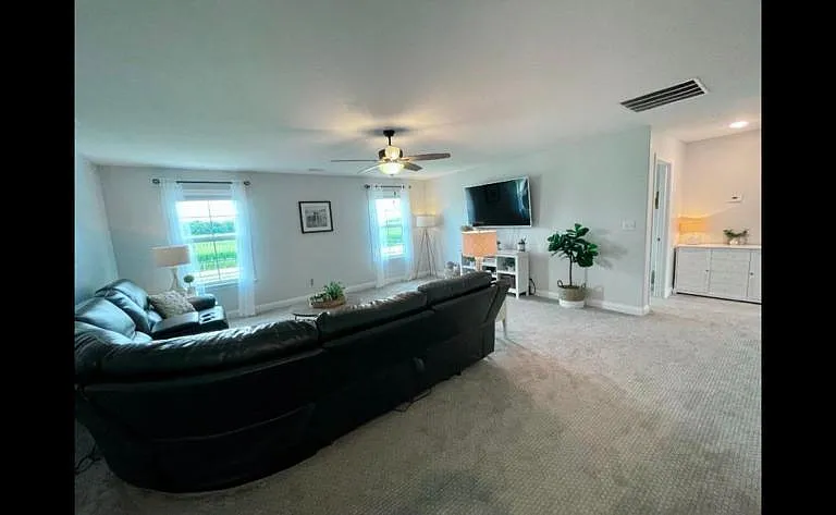 1078 Chesapeake Cove Dr — Photo 16