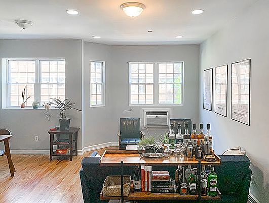 3rd image of 118 Seigel St #4A