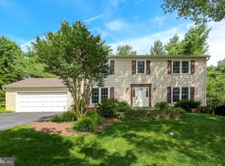 1433 Longhill Dr, Rockville, MD 20854