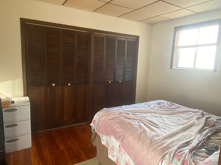 2445 Stratford Ave — Photo 4