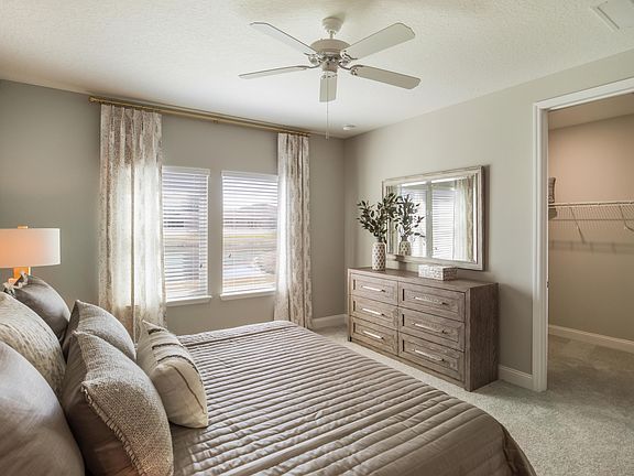 2nd image of 15231 Venosa Cir
