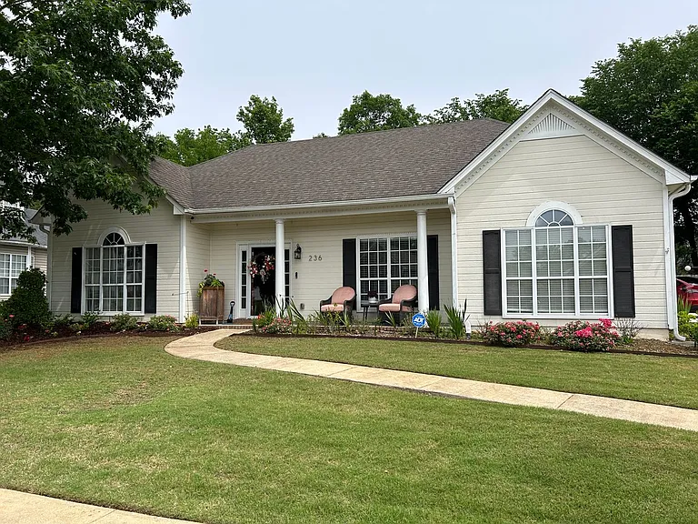 236 Chadwick Ln — Photo 1