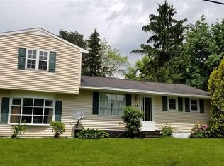 14 Maine Ave, Rensselaer, NY 12144