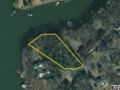 1070 25th Avenue Dr NW, Hickory, NC, 28601