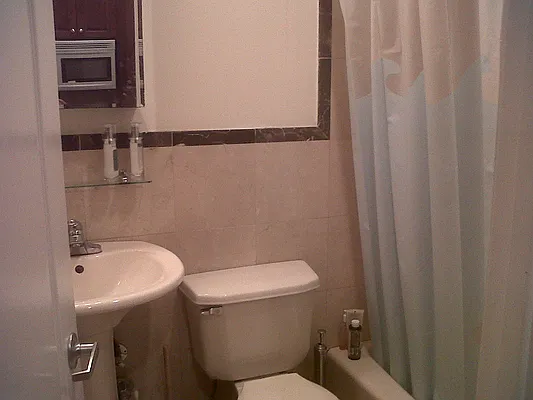 Rented by CNYC Apartments | media 18