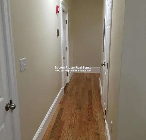 891 Huntington Ave #4 — Photo 6