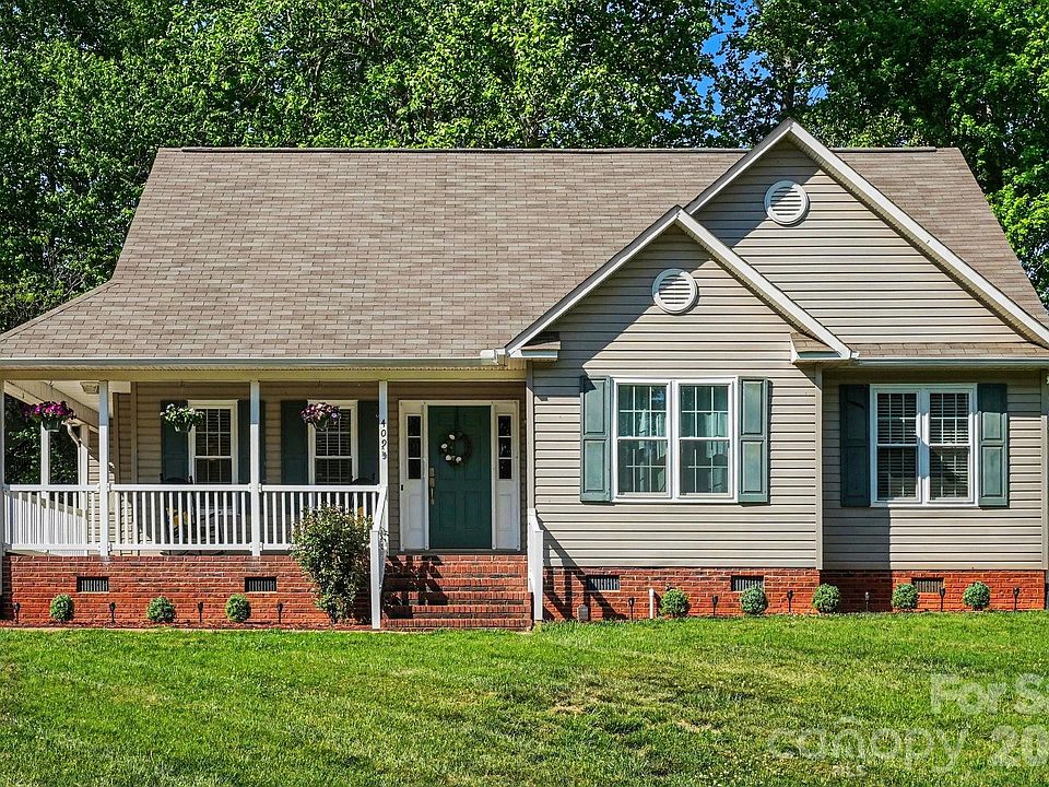 1st image of 409 Chinaberry Dr