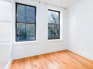 934 Lafayette Ave #2C, Brooklyn, NY 11221
