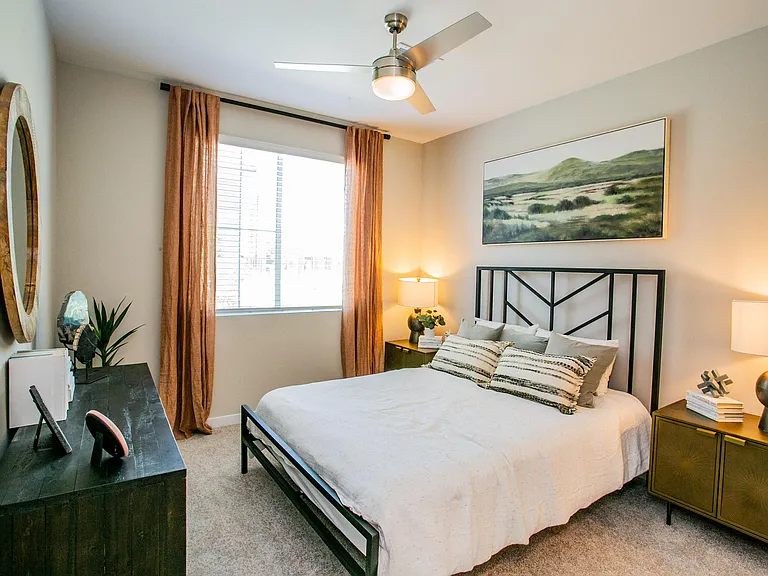 LeVante at Valley Vista — Photo 6