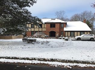 15 Ashleigh Dr, Saint James, NY 11780