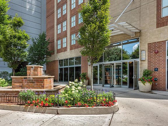 2nd image of 645 N Kingsbury St APT 1707