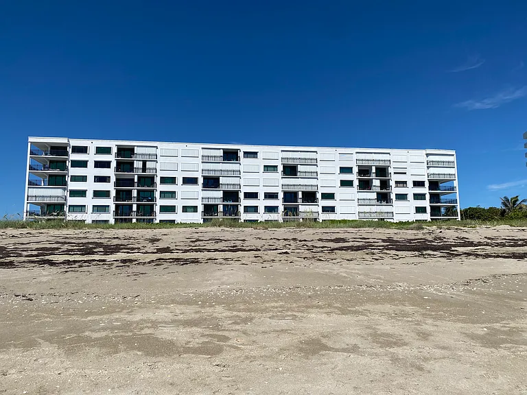 101022 S Ocean Dr — Photo 21
