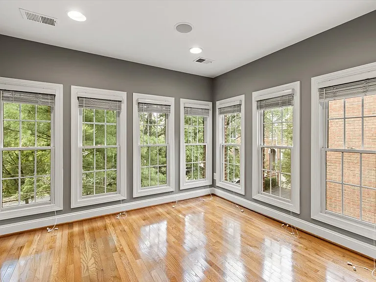 10363 Gershwin Ct — Photo 16