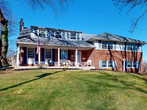 213 Wayne Dr, Cinnaminson, NJ 08077