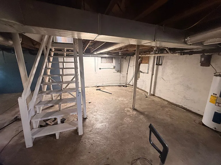 211 Hagan St — Photo 27