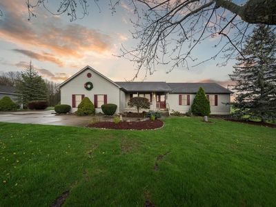 6452 E Maple Ave, Grand Blanc, MI, 48439