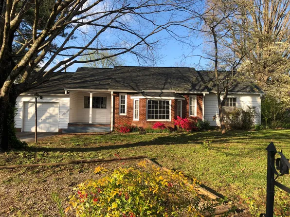 414 Dogwood Dr, Maryville, TN 37804