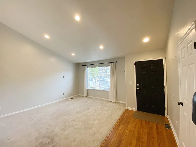 3090 W Davencourt Loop — Photo 10