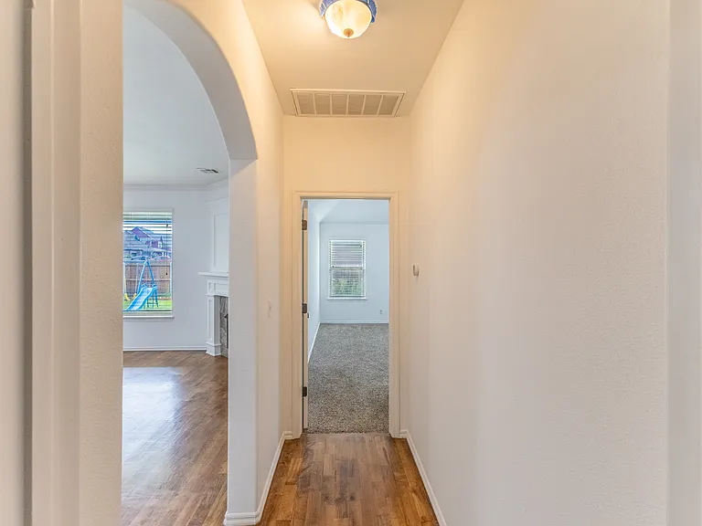 1301 W Elmira Pl — Photo 17