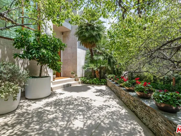 1188 Brooklawn Dr, Los Angeles, CA 90077