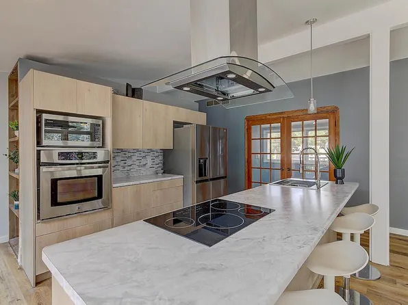 1014 Charles STREET, Watertown, WI 53094